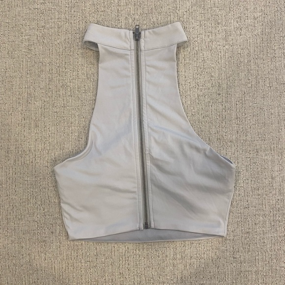 LF crop top - Picture 4 of 7